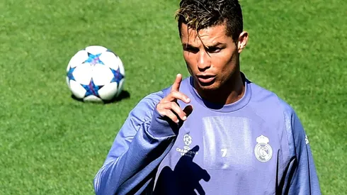 Real Madrid boss Florentino Perez tackles Ronaldo problem