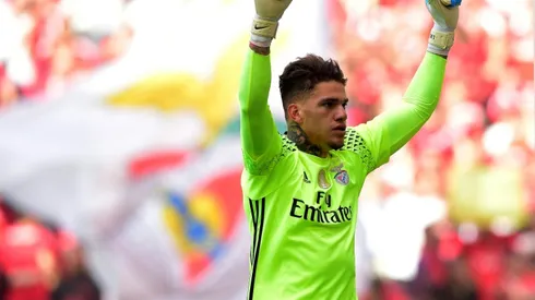 Manchester City complete move for goalkeeper Ederson