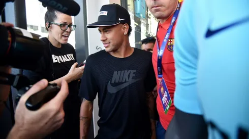 Amid transfer drama Neymar 'doesn't know what to do': Pique