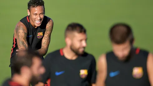 Training spat has Barcelona pals asking Neymar to stay