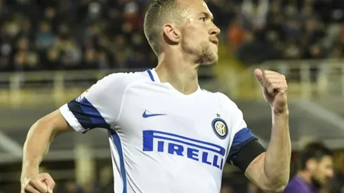 Inter open to Perisic offers as United circle