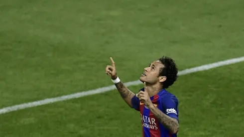 Picture this! Pensive Neymar stirs renewed PSG fever