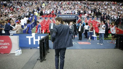 Conte signs improved Chelsea deal