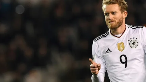 I'm no Klopp clone, says Dortmund coach Bosz