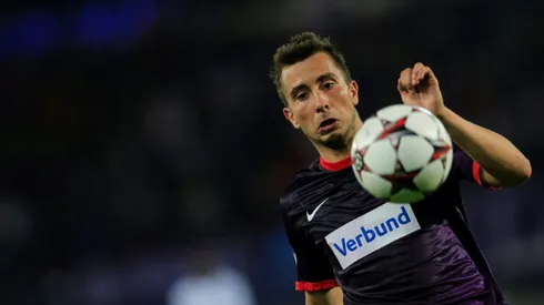 Brighton sign Austrian defender Suttner