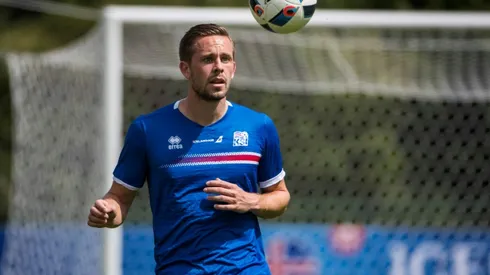 Swansea slap £50million price tag on Sigurdsson