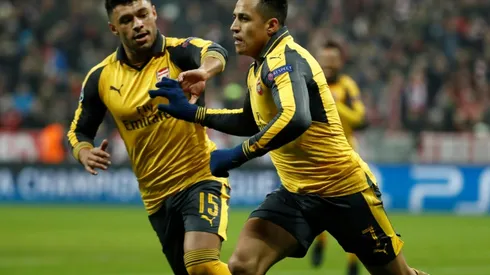 Under-fire Wenger faces testing end to transfer window