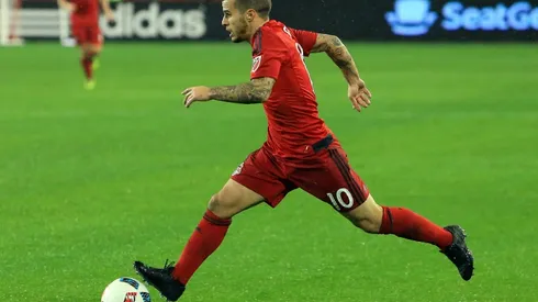 Giovinco brace lifts streaking Toronto over Montreal in MLS