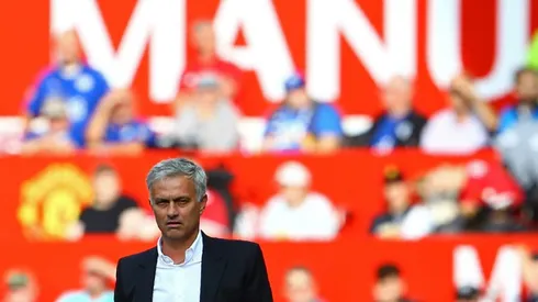Mourinho has dig at 'quiet' Man Utd supporters