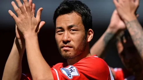 Yoshida signs new Southampton contract