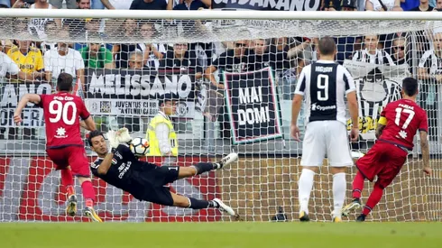 Buffon saves penalty as VAR makes Serie A history