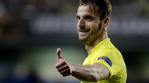 Ex-Spurs striker Soldado signs for Fenerbahce