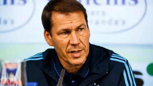 Marseille not big enough for Giroud, says coach