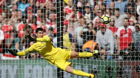 Chelsea's Courtois, Morata gift Arsenal Community Shield