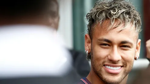 Neymar tells PSG fans: 'I'm here for the new challenge'