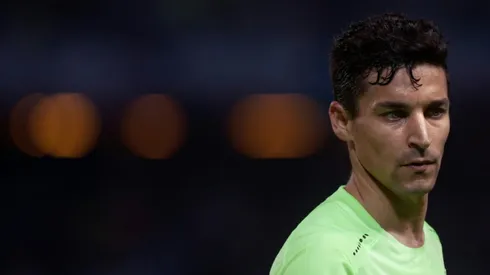 Winger Navas returns to Sevilla