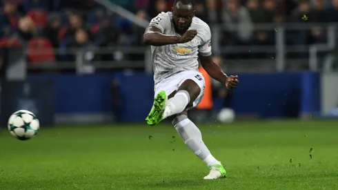 'Amazing' Lukaku won't lose focus - Mourinho