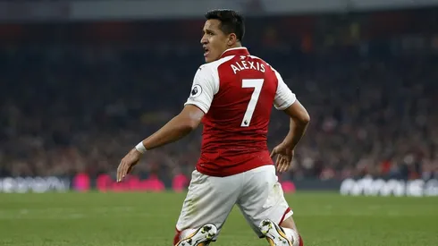 West Brom manager Pulis brands Alexis Sanchez a 'cheat'