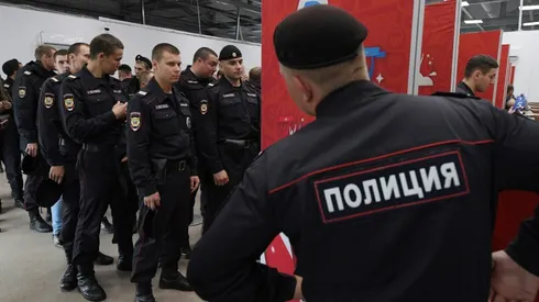 Liverpool, Man Utd fans trigger Moscow security jitters