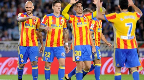 Manager pulls hamstring in celebrating Valencia triumph