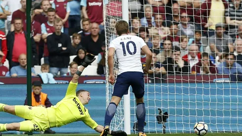 Harry Kane brace keeps West Ham in the mire