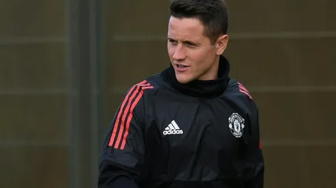 Man Utd's Herrera says pressure on big-spending City
