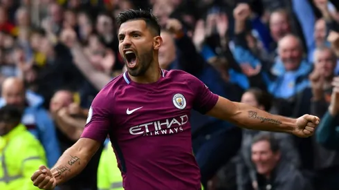 Six-goal Manchester City go top, Liverpool held by Burnley