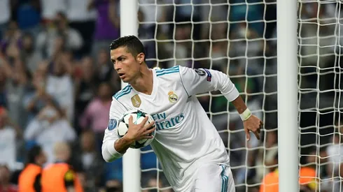 Returning Ronaldo hits double in routine Real win