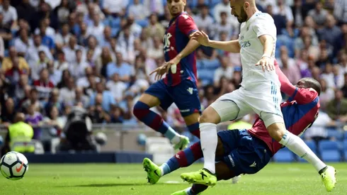 Benzema injury exposes Real striking options