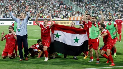 'I've lost it!' Tearful Syrian football commentator goes viral