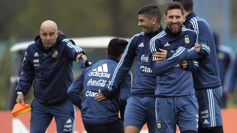 Argentina, Chile seek advantage in S. America World Cup qualifying race