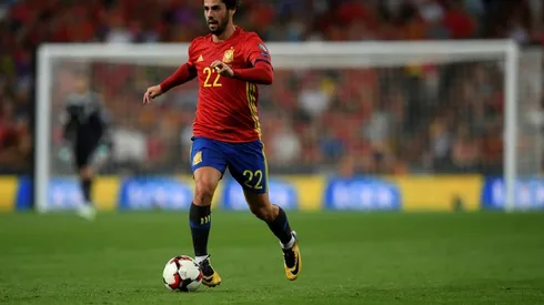 Isco show breathes new life into Spain