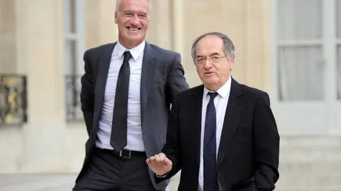 French football chief 'very careful' over Deschamps threat