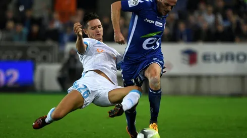 Mitroglou rescues Marseille as Mandanda sets record