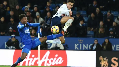 Vardy stars as Spurs suffer huge title setback