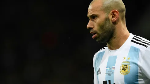 Barcelona lose Mascherano for a month