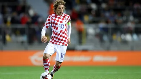 Tarnished Modric key to Croatia World Cup hopes