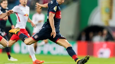 Bayern plot more Dortmund woe as Lewandowski returns