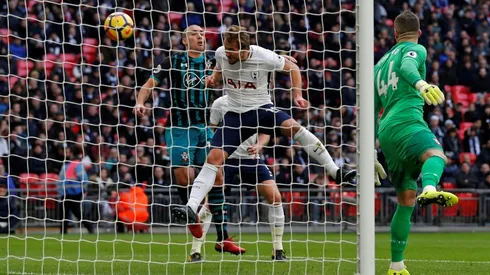 Lingard rescues United, record breaker Kane hits treble