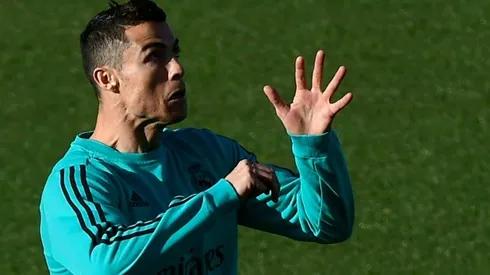 Ronaldo back in Real training ahead of El Clasico