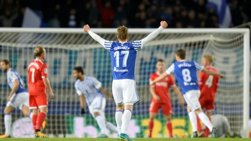 Vela scores farewell goal for Sociedad in Sevilla win