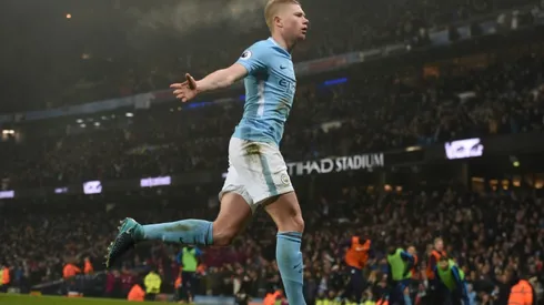 De Bruyne makes it sweet 16 for awesome Man City