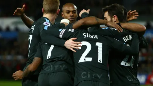 Man City set win record, Lukaku lifts Man Utd