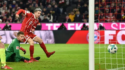 Lewandowski strikes as Bayern open nine-point gap