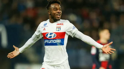 Lyon go second as Marseille wobble
