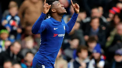 Dortmund sign Batshuayi on loan from Chelsea