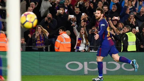 Messi strikes late to down tough Alaves