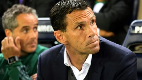 Poyet appointed coach of Bordeaux
