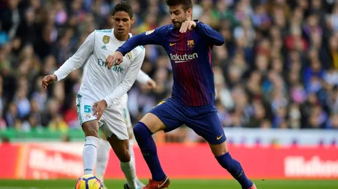 Pique extends Barcelona deal to 2022