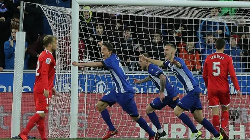 Sevilla let Real off hook with Alaves defeat